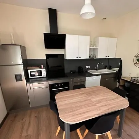 Chaleureux F2 - Proche Mer-terrasse - Entierement Equipe-linge Maison -canet 66 *