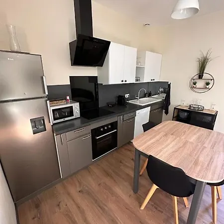 Chaleureux F2 - Proche Mer-terrasse - Entierement Equipe-linge Maison -canet 66